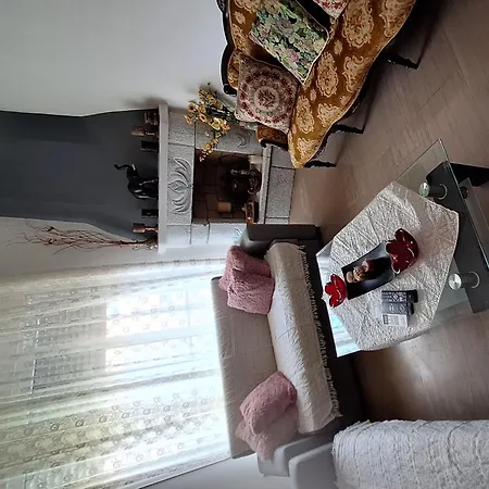 Apartman Valerias House Éjo