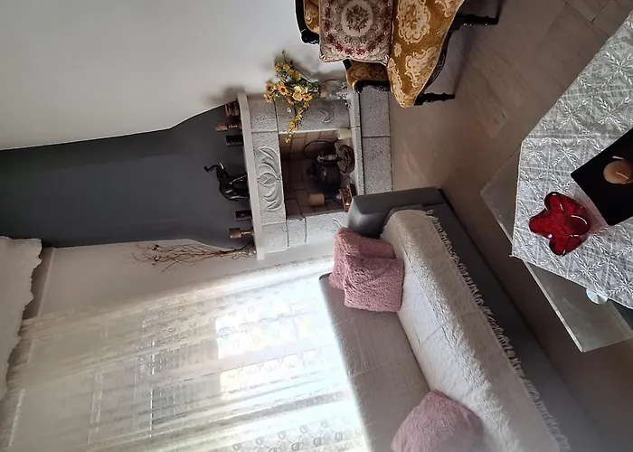 Daire Valerias House Aigio
